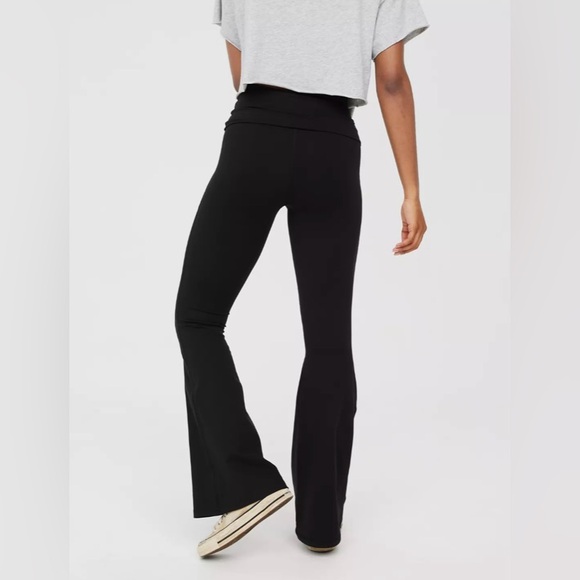 OFFLINE By Aerie The Hugger High Waisted Foldover Flare Legging - Picture 3 of 8